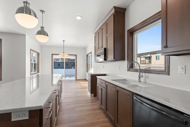 $454,900 | 399 Battery Avenue, De Pere, WI 54115