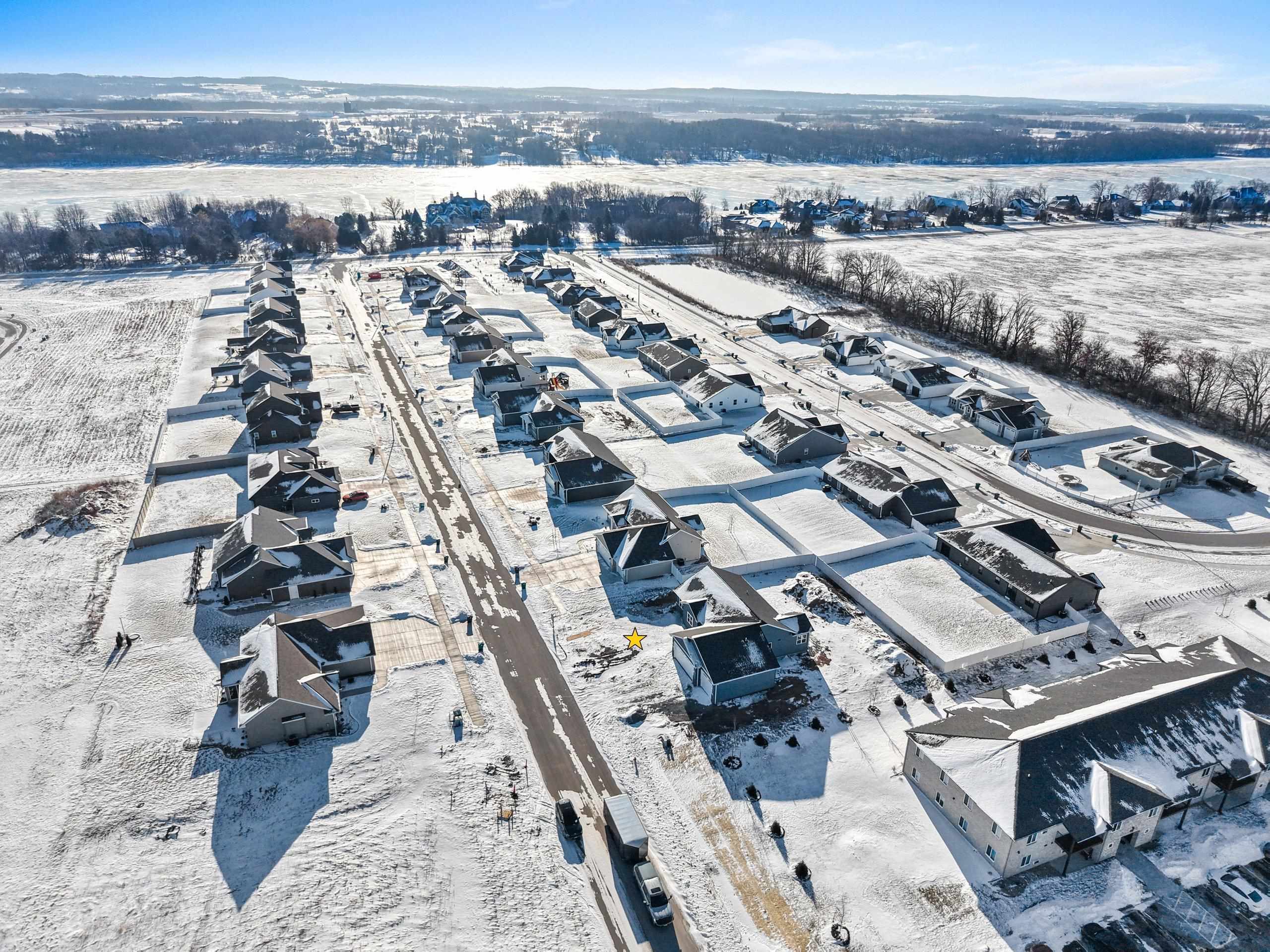 399 Battery Avenue De Pere, WI 54115 - Photo 4 of 42