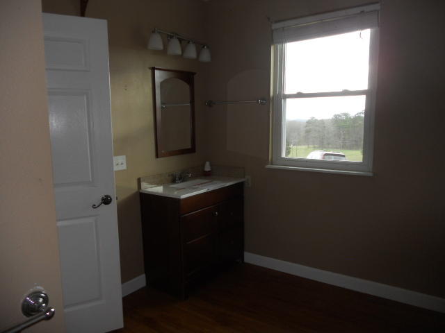 1749 Haggard Road Sevierville, TN 37876 - Photo 12 of 28 2 bed & bath off kitchen (7)