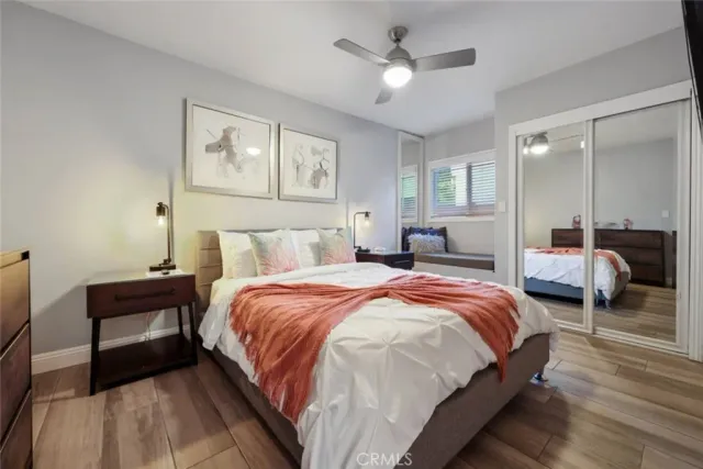 a view of sitting area