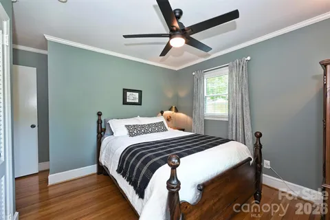 $675,000 | 2215 Shady View Drive, Charlotte, NC 28210