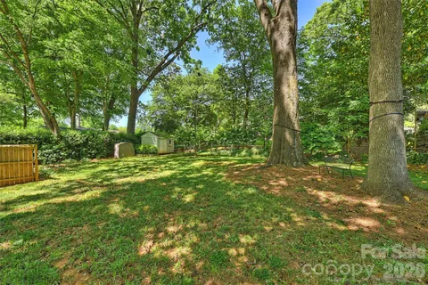 $675,000 | 2215 Shady View Drive, Charlotte, NC 28210
