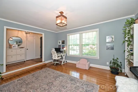 $675,000 | 2215 Shady View Drive, Charlotte, NC 28210
