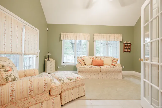 $724,999 | 10480 Waterford Place, Newburgh, IN 47630