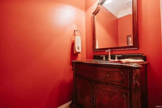 $724,999 | 10480 Waterford Place, Newburgh, IN 47630