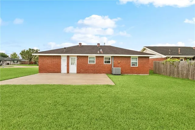 $175,000 | 3353 Bretagne Court, Marrero, LA 70072