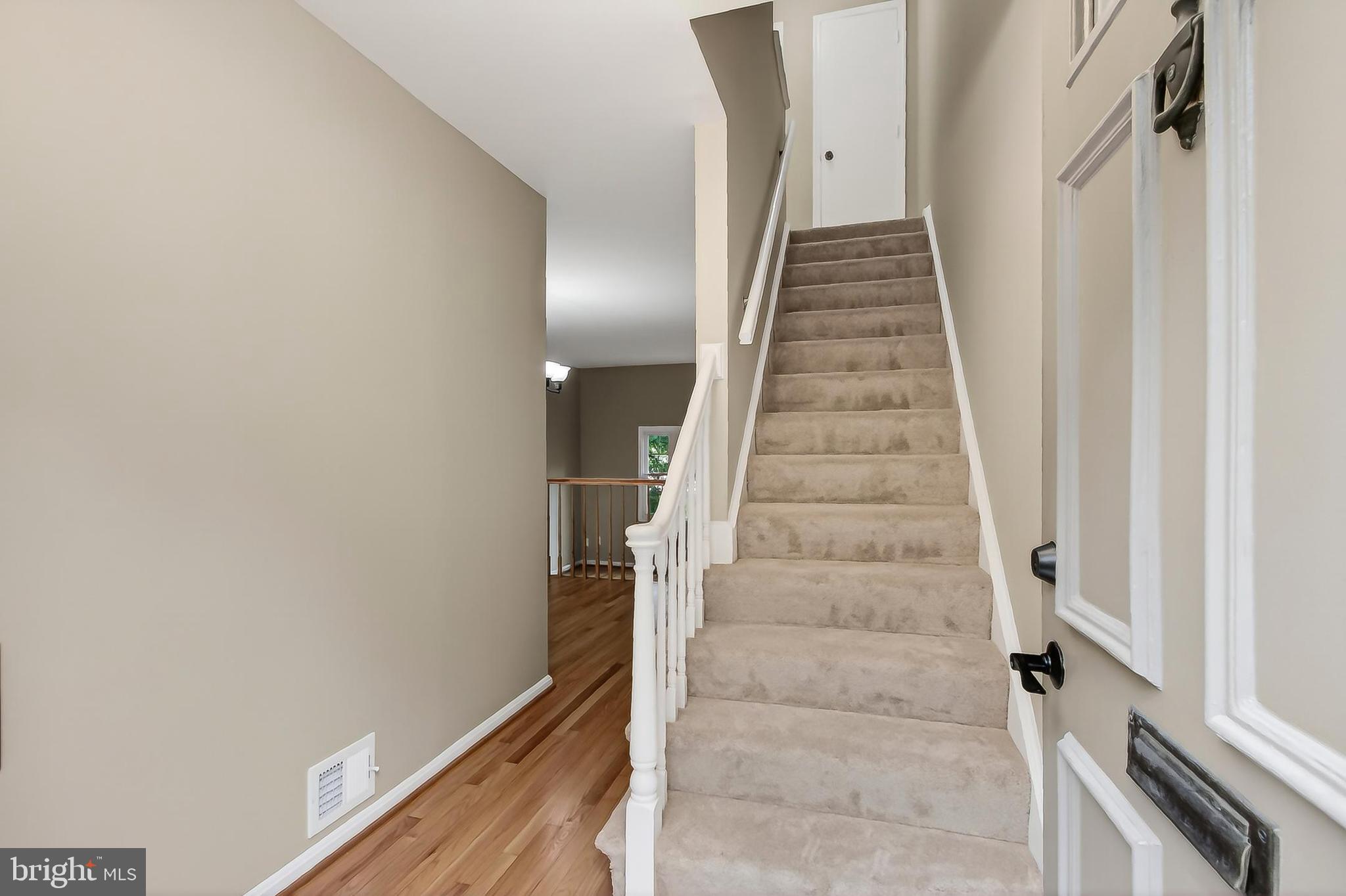 5833 Royal Ridge Drive, Unit 943 Springfield, VA 22152 - Photo 20 of 45 a view of entryway