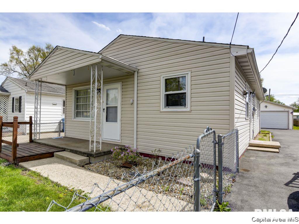 2116 Keys Avenue Springfield, IL 62702 - Photo 27 of 35