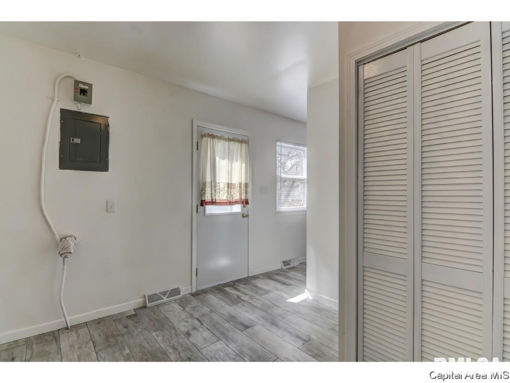 2116 Keys Avenue Springfield, IL 62702 - Photo 10 of 35