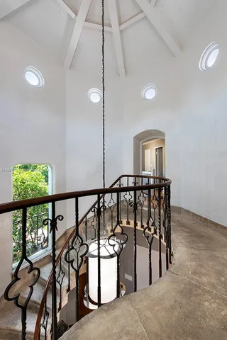 $69,000 | 4745 Pine Tree Drive, Miami Beach, FL 33140