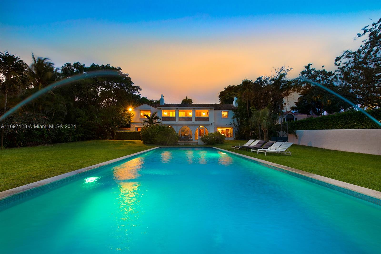 4745 Pine Tree Drive Miami Beach, FL 33140 - Photo 35 of 35