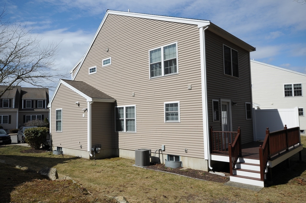 29 Carleton Street, Unit 29 Wareham, MA 02558 - Photo 30 of 39