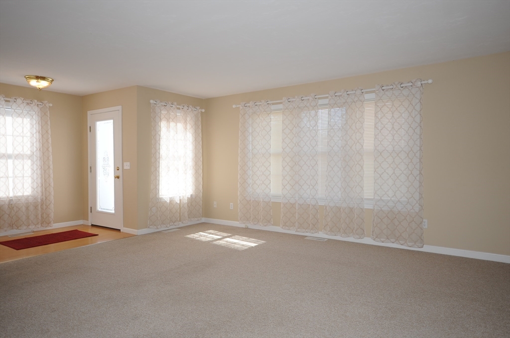 29 Carleton Street, Unit 29 Wareham, MA 02558 - Photo 5 of 39