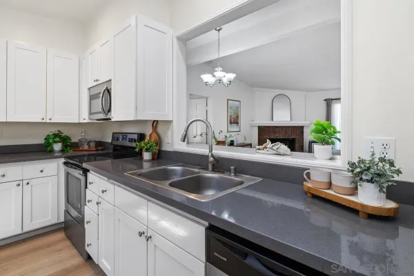 $799,000 | 8860 Villa La Jolla Drive, Unit 314, La Jolla, CA 92037