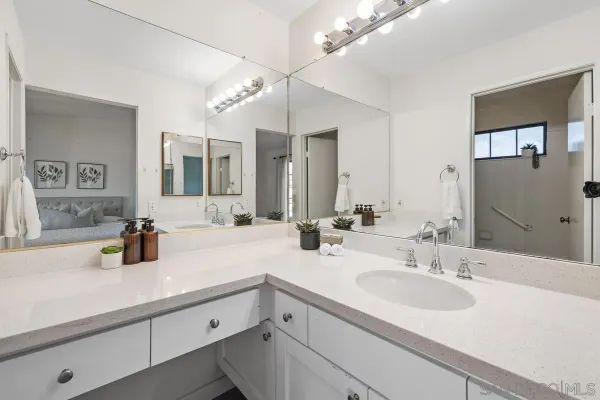 $799,000 | 8860 Villa La Jolla Drive, Unit 314, La Jolla, CA 92037