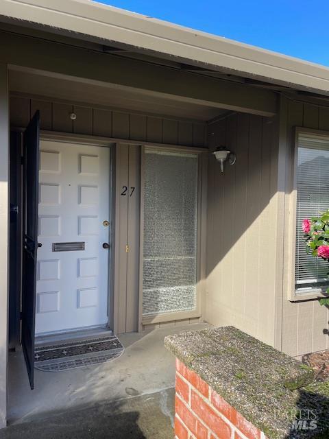 27 Woodgreen Street Santa Rosa, CA 95409 - Photo 3 of 11 a view of entryway
