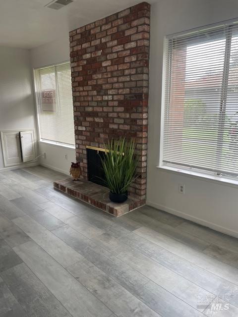 27 Woodgreen Street Santa Rosa, CA 95409 - Photo 4 of 11 a view of an empty room with a window