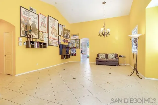 a view of livingroom with furniture