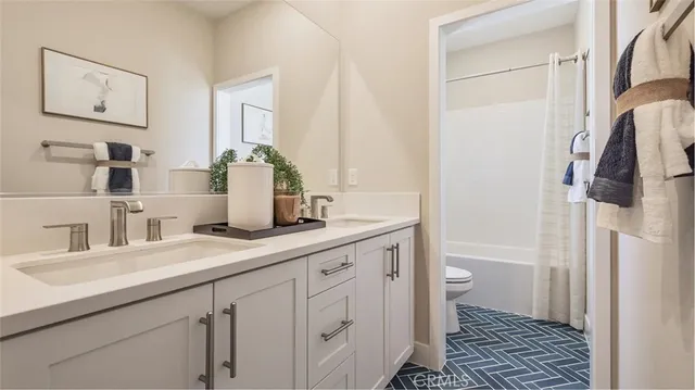 $769,990 | 27329 Shore Pine Place, Newhall, CA 91381