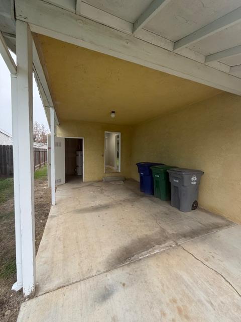 725 Sycamore Avenue Gustine, CA 95322 - Photo 14 of 31 a view of an empty room