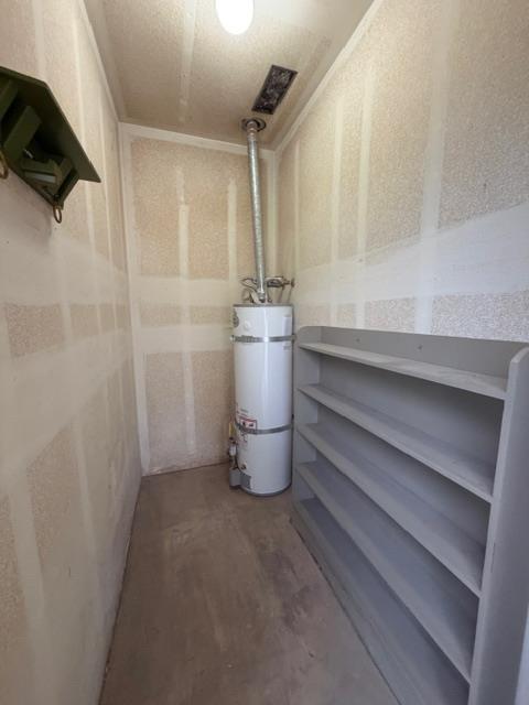 725 Sycamore Avenue Gustine, CA 95322 - Photo 15 of 31 a view of storage and utility room