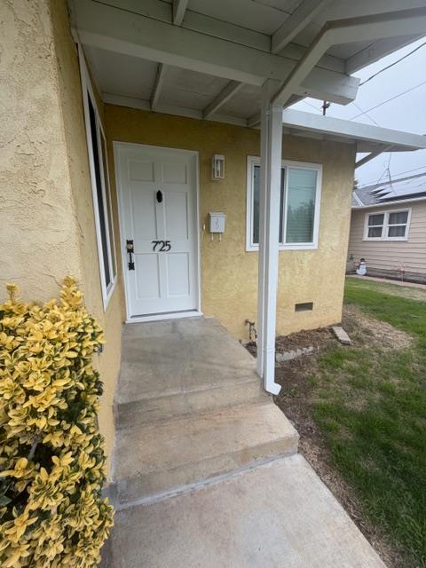 725 Sycamore Avenue Gustine, CA 95322 - Photo 3 of 31 view of house with outdoor space