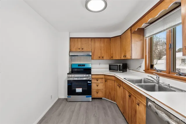 $250,000 | 209 Westfall Drive, Geddes, NY 13219