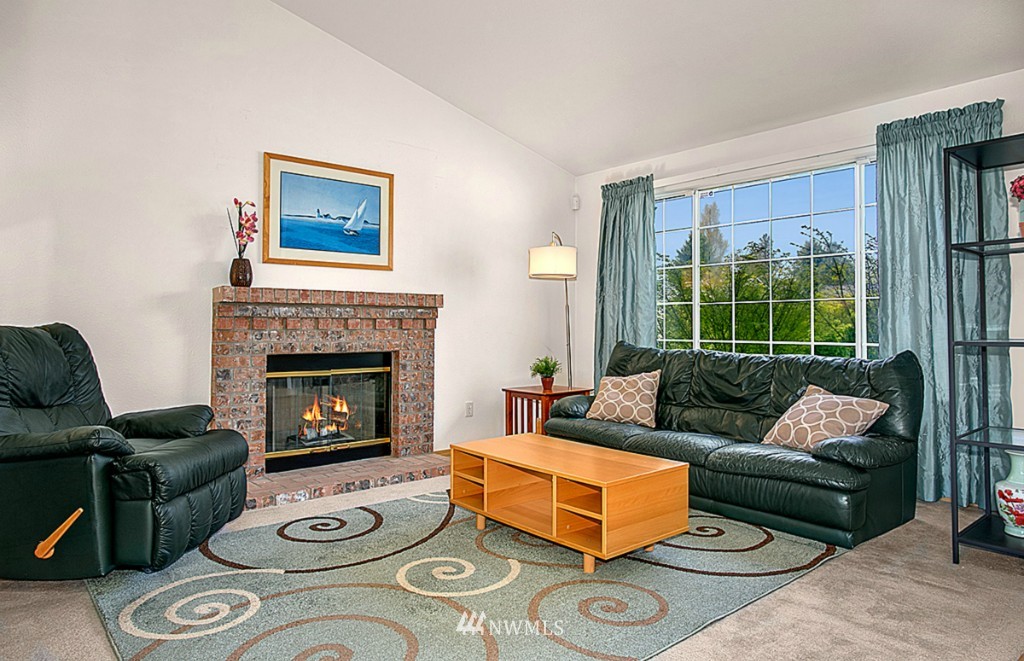 17612 114th Place Southeast Renton, WA 98055 - Photo 6 of 20