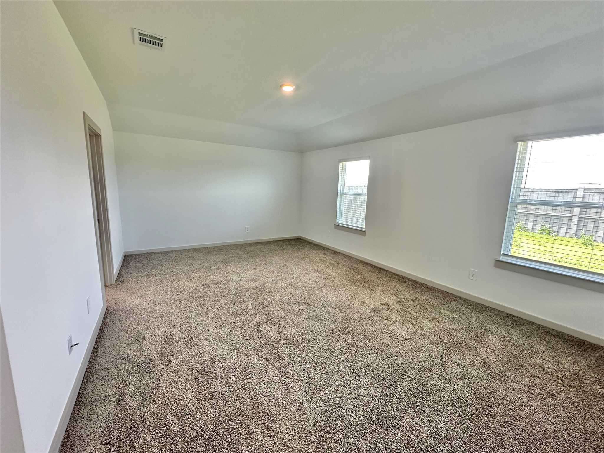 1107 Curly Angora Court Rosharon, TX 77583 - Photo 27 of 42 an empty room with a window