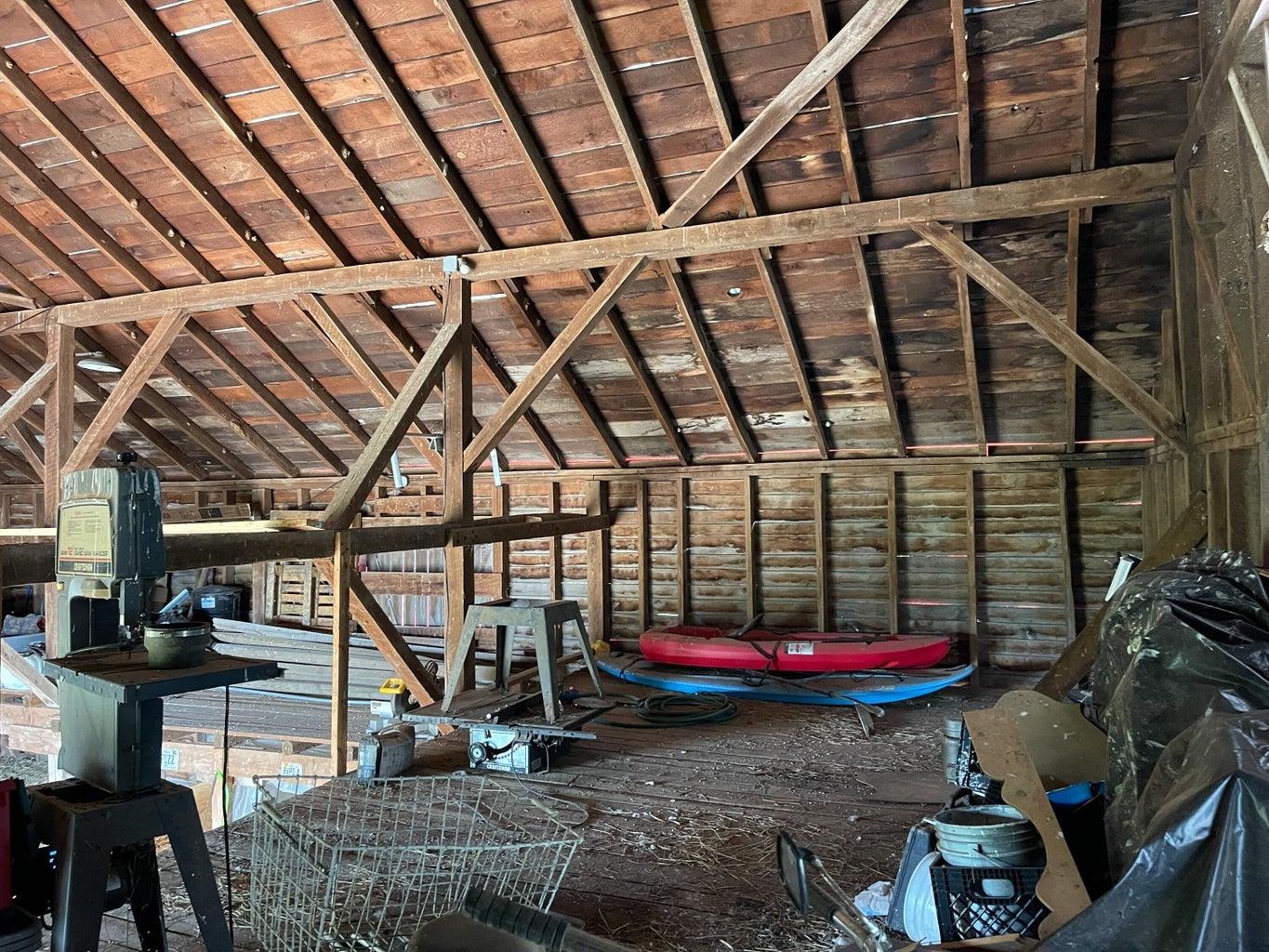 3416 Forge Road Glasgow, VA 24555 - Photo 32 of 51 a room with musical instruments