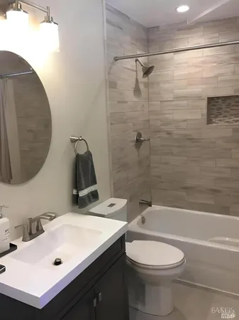 $1,249,000 | 8813-8815 Petaluma Hill Road, Penngrove, CA 94951