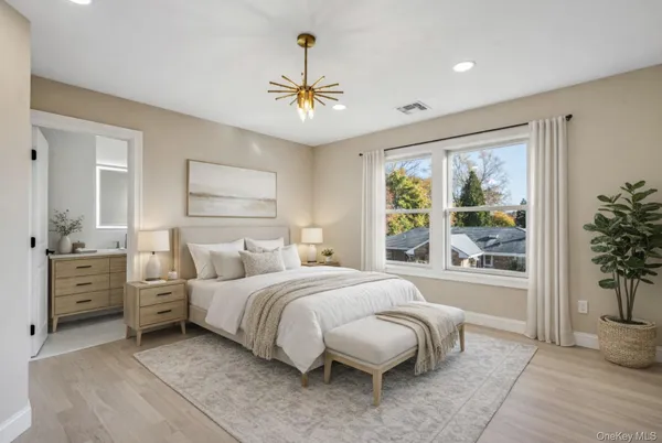 $2,478,000 | 7 Otsego Place, Jericho, NY 11753