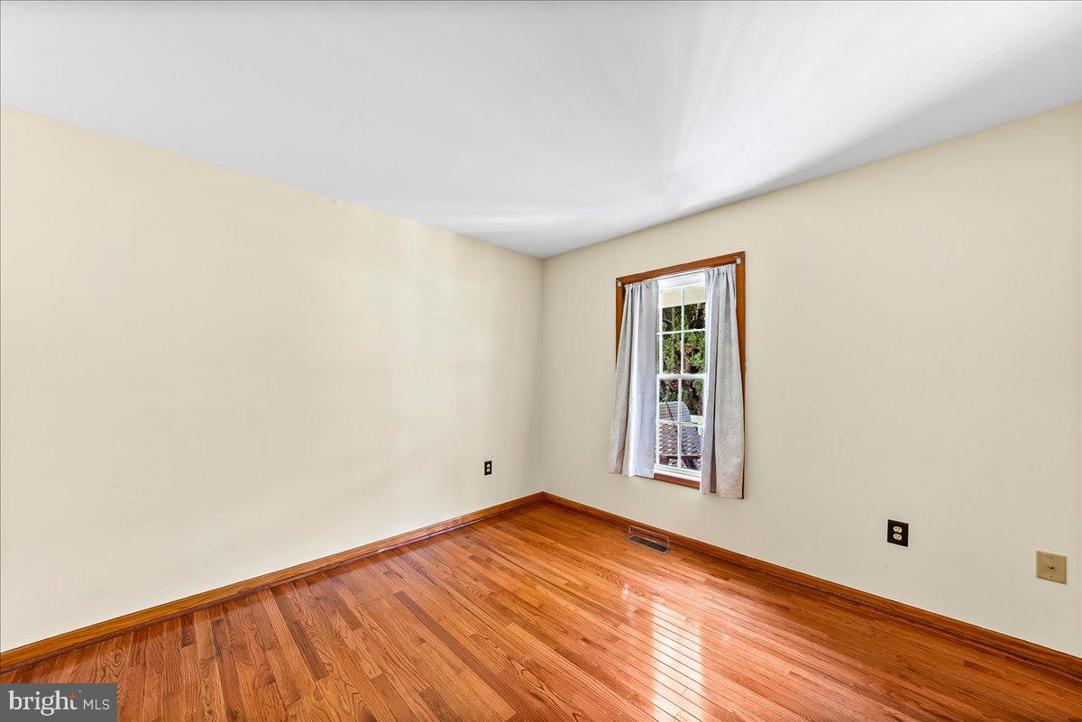 508 Ash Road Coatesville, PA 19320 - Photo 26 of 44 Secondary Bedroom - Empty