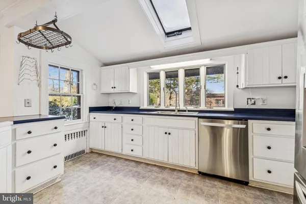 $599,000 | 256 North Blue Ridge Turnpike, Madison, VA 22727