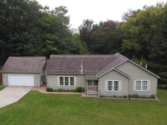 491 Robin Hill Road Russell, PA 16345 - Photo 2 of 25 Gallery Image 2