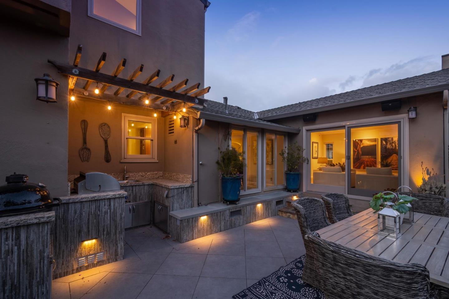 405 29th Avenue San Mateo, CA 94403 - Photo 20 of 22 a living room with furniture and a large window