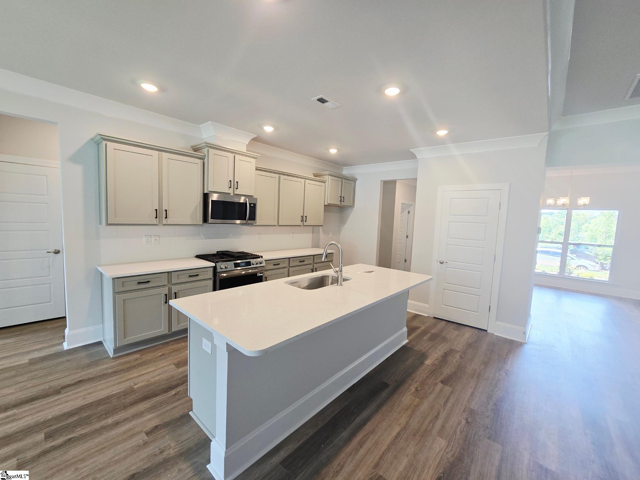 514 Anhinga Road Greenville, SC 29605 - Photo 11 of 33 Gallery Image 11
