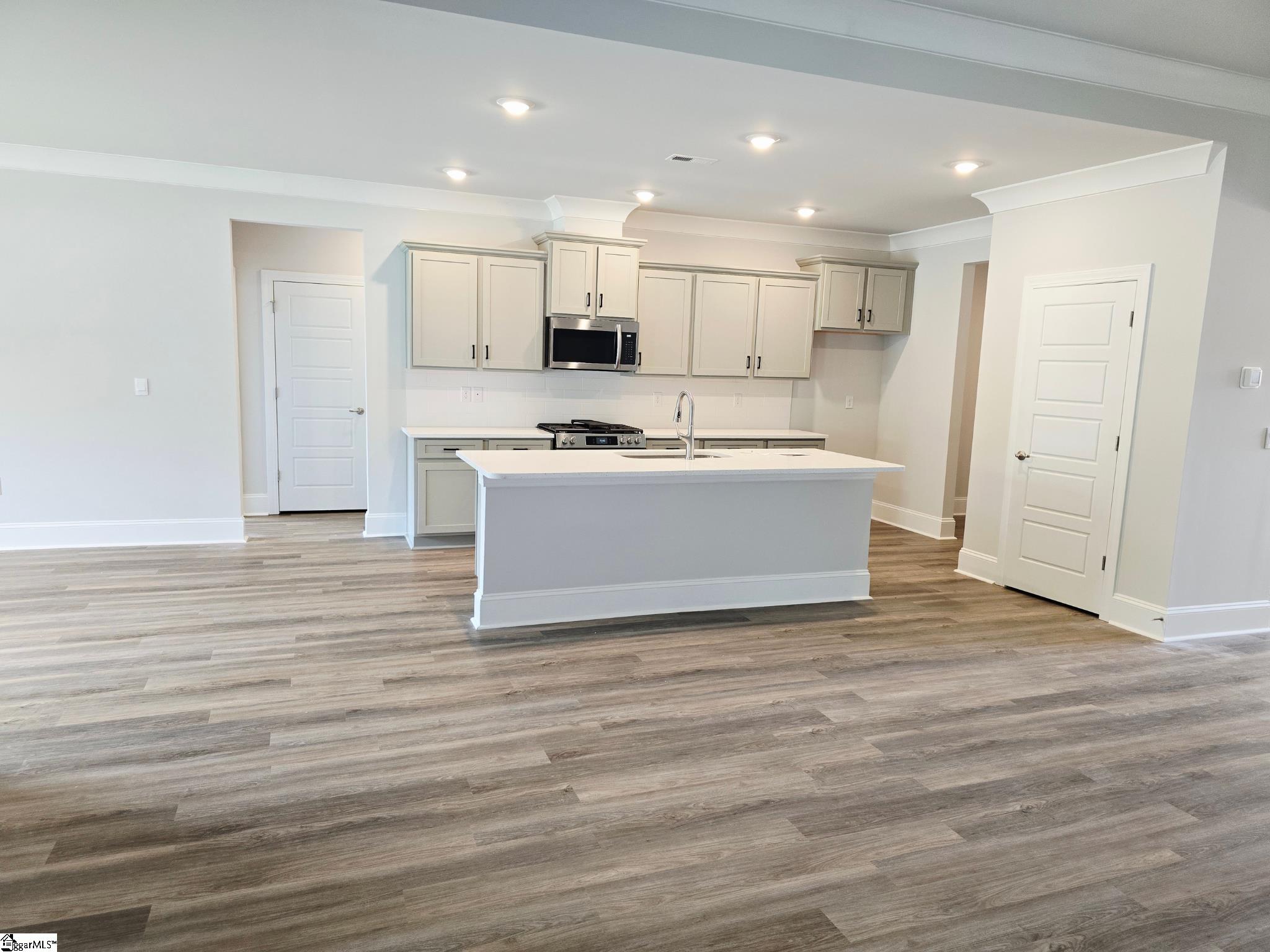 514 Anhinga Road Greenville, SC 29605 - Photo 10 of 33 Gallery Image 10