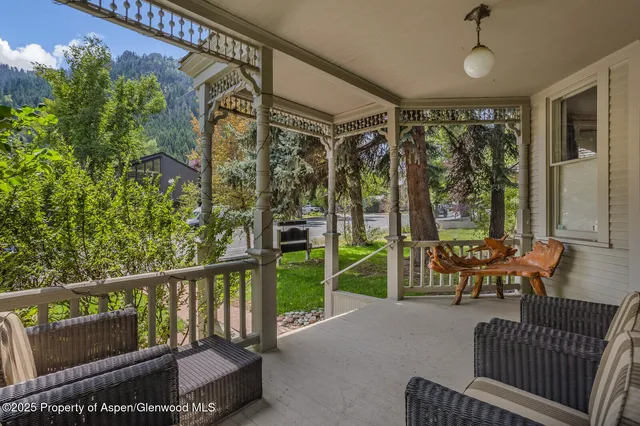 $90,000 | 320 West Main Street, Aspen, CO 81611