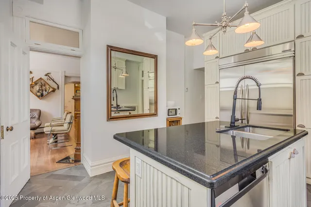 $90,000 | 320 West Main Street, Aspen, CO 81611