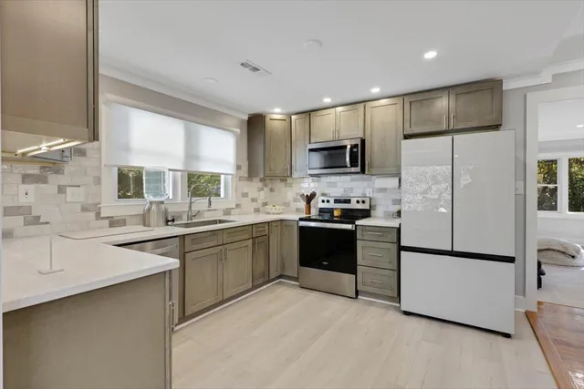 $415,000 | 3813 Knollwood Drive, Chattanooga, TN 37415