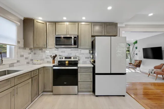 $415,000 | 3813 Knollwood Drive, Chattanooga, TN 37415