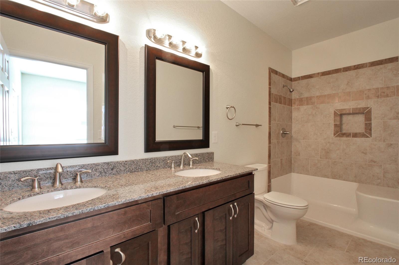 1020 View Ridge Road Bennett, CO 80102 - Photo 12 of 21 Gallery Image 12