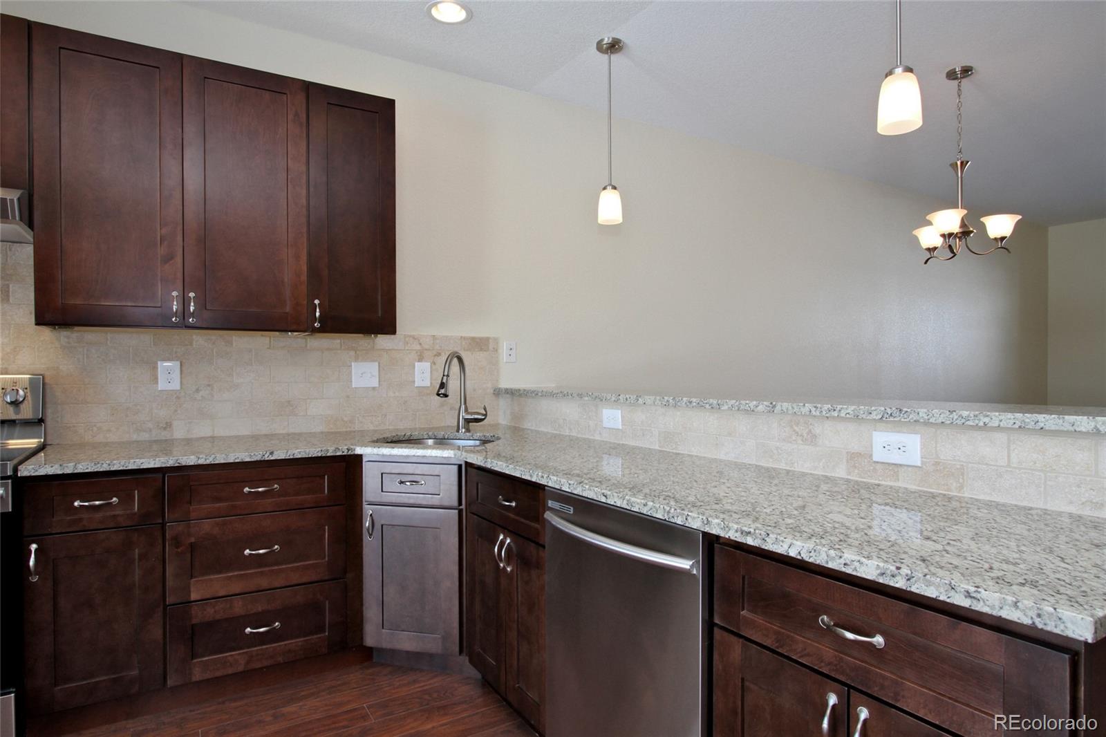 1020 View Ridge Road Bennett, CO 80102 - Photo 3 of 21 Gallery Image 3