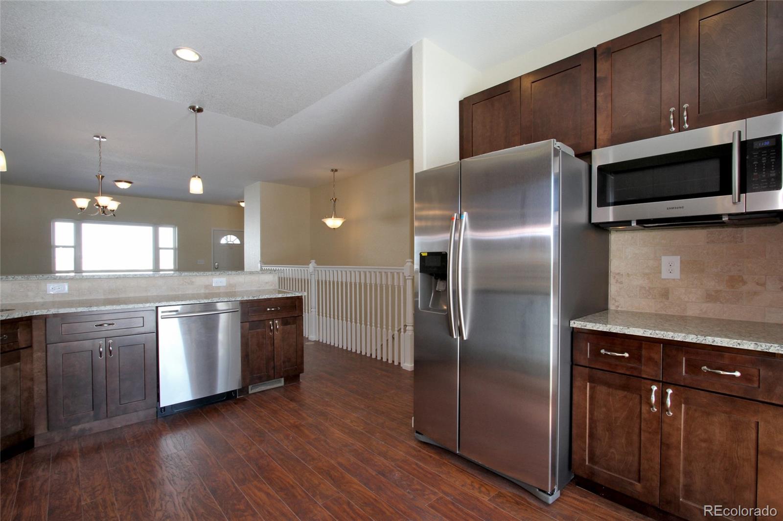 1020 View Ridge Road Bennett, CO 80102 - Photo 4 of 21 Gallery Image 4