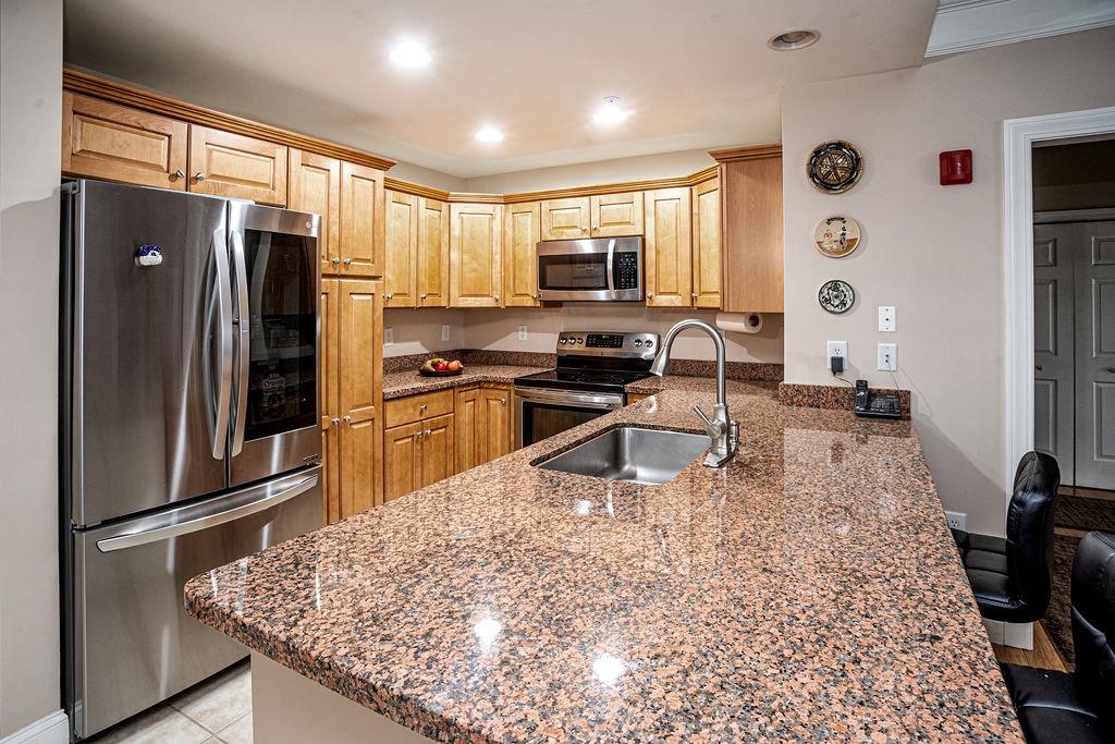 5 Sally Sweets Way, Unit 239 Salem, NH 03079 - Photo 3 of 32