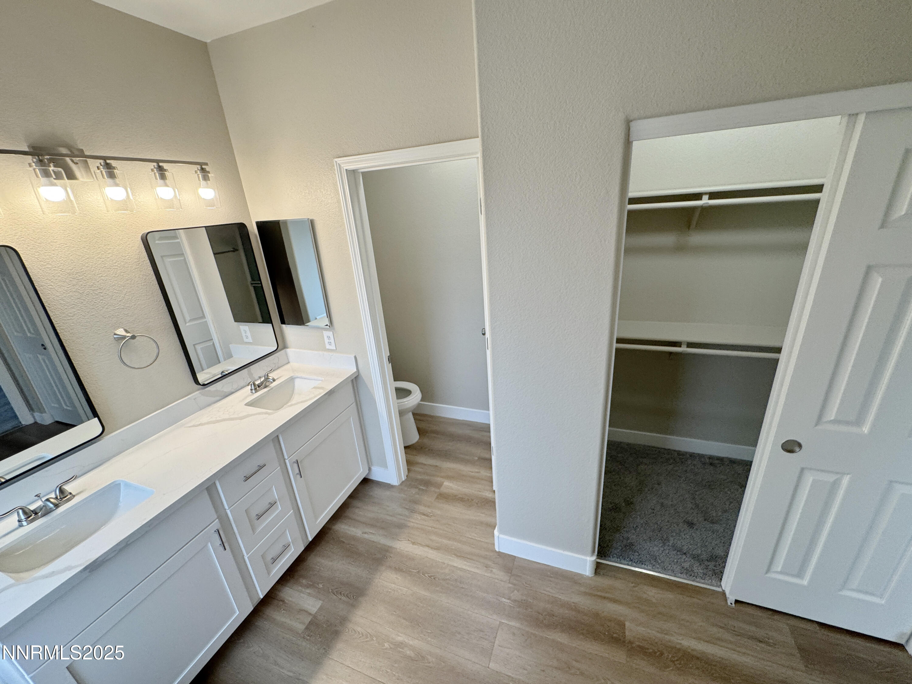 3868 Snow Valley Drive Reno, NV 89508 - Photo 25 of 51 Primary Bathroom (3)