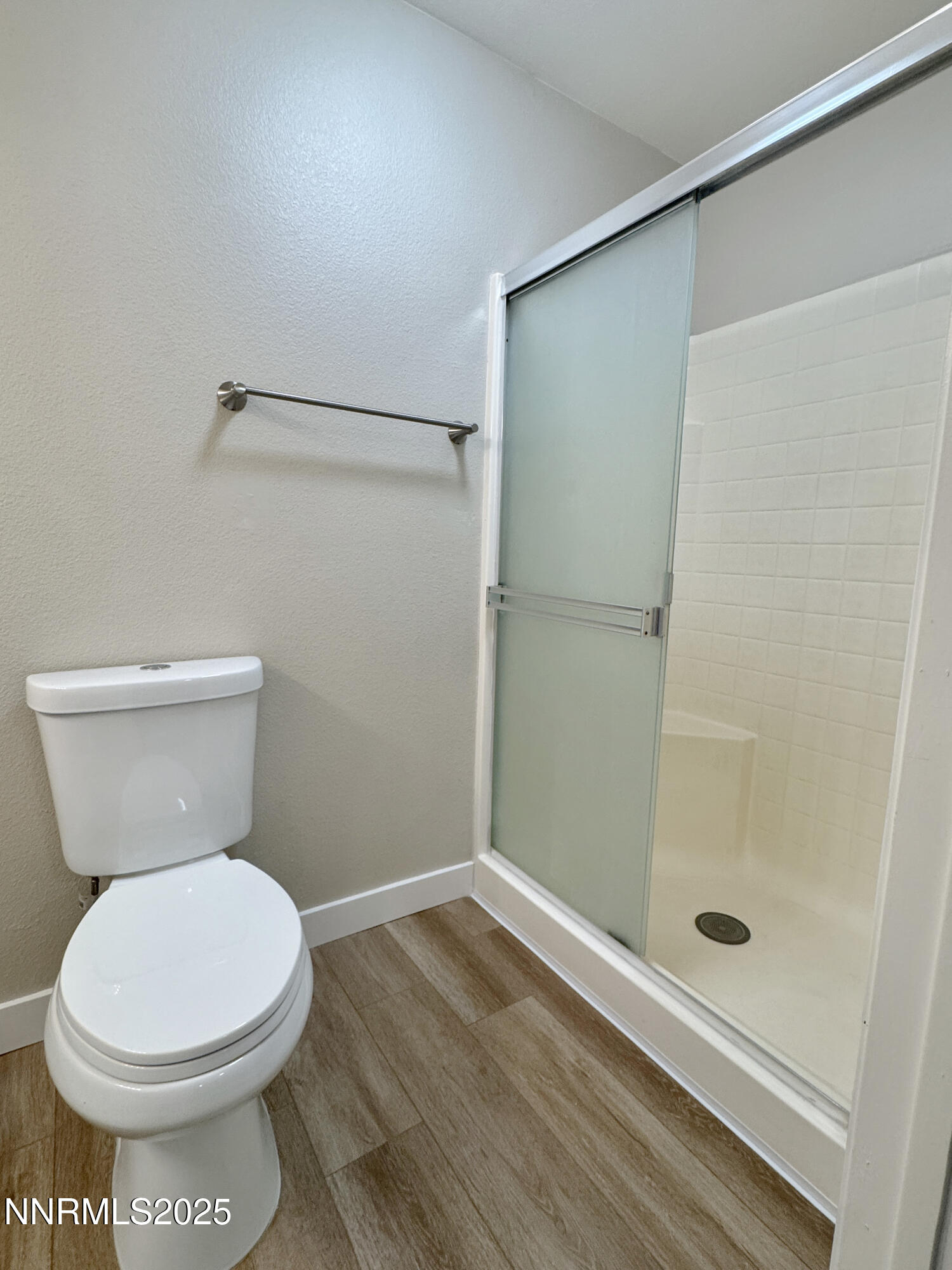 3868 Snow Valley Drive Reno, NV 89508 - Photo 35 of 51 Upstairs Bath (1)