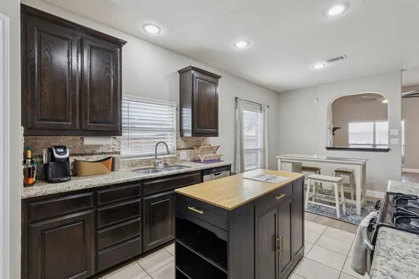 $350,000 | 1108 Central Village Drive, Denton, TX 76210