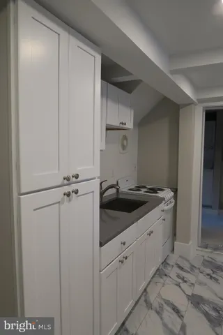 $1,300 | 66 High Street, Mount Holly, NJ 08060